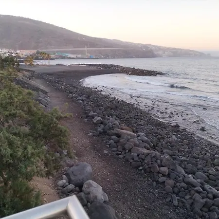 Апартаменты Caletillas Black 1º Linea Playa & Piscina & Wifi