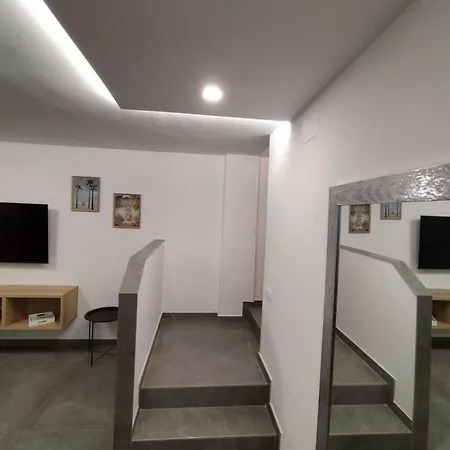 Caletillas Black 1º Linea Playa & Piscina & Wifi 아파트 칸델라리아