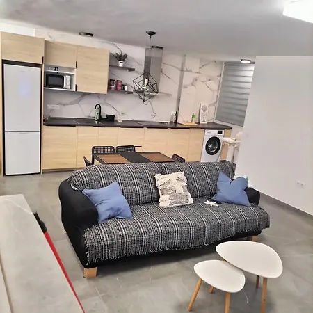 Caletillas Black 1º Linea Playa & Piscina & Wifi شقة