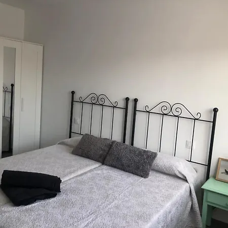 Caletillas Black 1º Linea Playa & Piscina & Wifi شقة